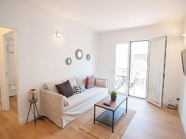 Piso en venta en calle Celle Orient, Hospitalet de Llobregat, L´, de 68 m² 3 habitaciones por 210.000