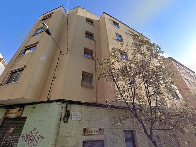 Piso en venta en calle Cervantes, Hospitalet de Llobregat, L´, de 55 m² 3 habitaciones por 106.000