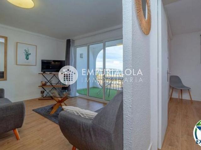 Piso en venta en calle Cinc, Castelló d´Empúries, de 50 m² 2 habitaciones por 225.000
