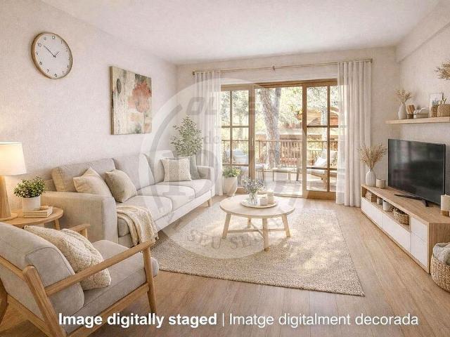 Piso en venta en calle Ciutat de Zamora, Castell Platja d´Aro, de 65 m² 2 habitaciones por 275.000