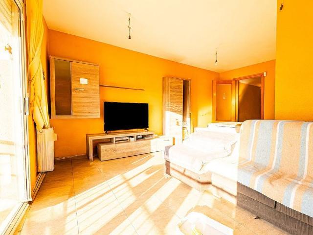 Piso en venta en calle CL Nou, Vendrell, El, de 99 m² 3 habitaciones por 160.000