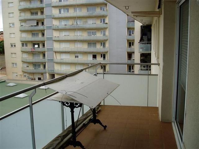 Piso en venta en calle CL Ample, Palafrugell, de 90 m² 3 habitaciones por 270.000