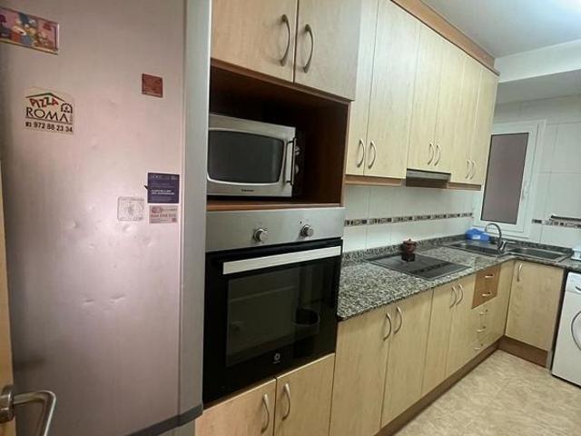 Piso en venta en calle CL Barcelona, Olesa de Montserrat, de 65 m² 2 habitaciones por 178.000