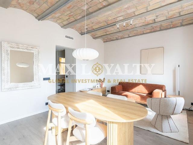 Piso en venta en calle CL Corsega, Barcelona, de 73 m² 3 habitaciones por 570.000