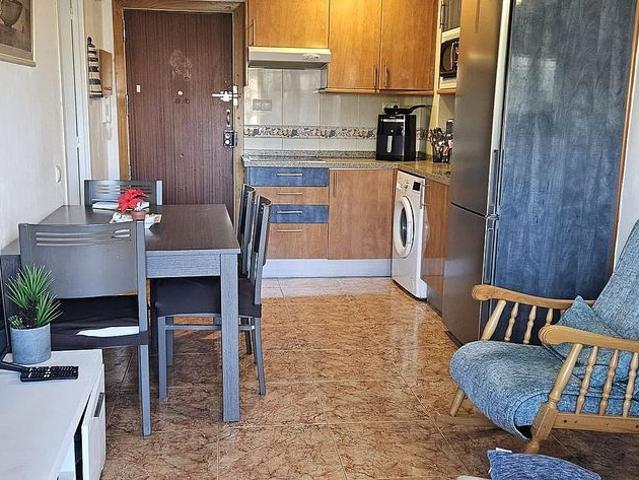 Piso en venta en calle CL Joanot Martorell, Salou, de 44 m² 1 habitación por 118.600