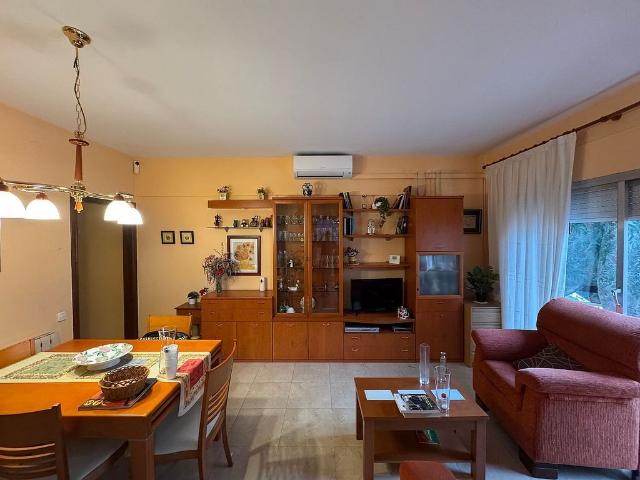 Piso en venta en calle CL Taxdirt, Barcelona, de 88 m² 3 habitaciones por 395.000