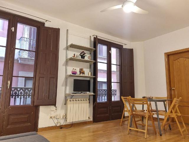 Piso en venta en calle CL Vidre, Barcelona, de 82 m² 2 habitaciones por 350.000
