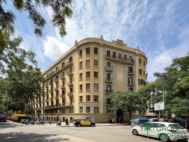 Piso en venta en calle Clot, Barcelona, de 83 m² 3 habitaciones por 350.000