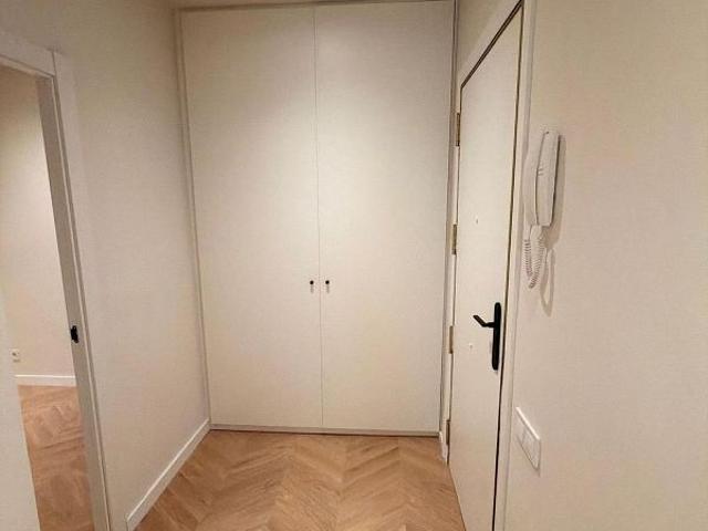 Piso en venta en calle Cooperativa de la, Hospitalet de Llobregat, L´, de 80 m² 3 habitaciones por 410.000