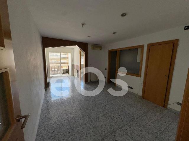 Piso en venta en calle Colom, Granollers, de 67 m² 3 habitaciones por 160.000