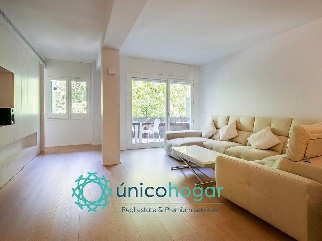 Piso en venta en calle Comerç, Barcelona, de 93 m² 3 habitaciones por 629.000