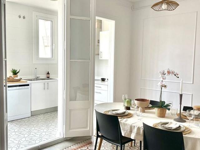 Piso en venta en calle Consell de Cent, Barcelona, de 100 m² 3 habitaciones por 625.000