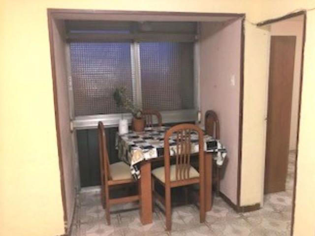 Piso en venta en calle D'aiguablava, Barcelona, de 49 m² 2 habitaciones por 109.000