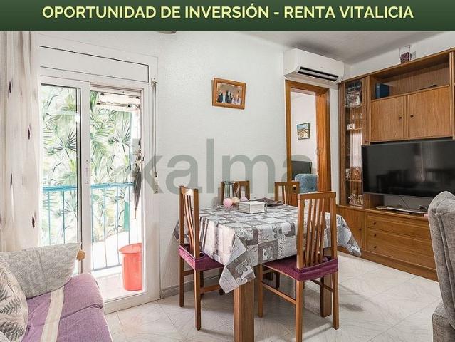 Piso en venta en calle Dalmau, Santa Coloma de Gramanet, de 50 m² 3 habitaciones por 55.186