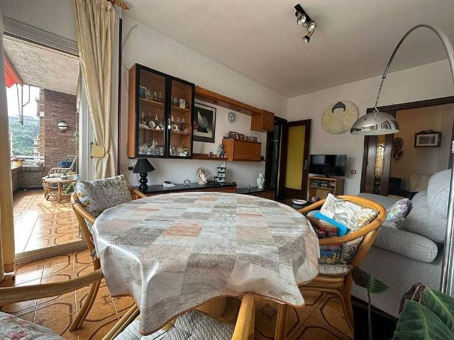 Piso en venta en calle D'albareda, Barcelona, de 72 m² 3 habitaciones por 165.814