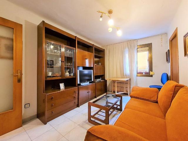 Piso en venta en calle D'albéniz, Hospitalet de Llobregat, L´, de 49 m² 2 habitaciones por 149.000