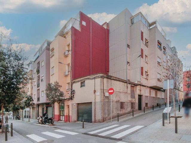 Piso en venta en calle D'andorra, Hospitalet de Llobregat, L´, de 46 m² 3 habitaciones por 129.000