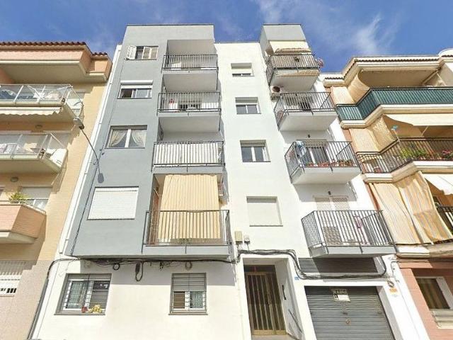 Piso en venta en calle D'astúries, Blanes, de 50 m² 3 habitaciones por 65.000