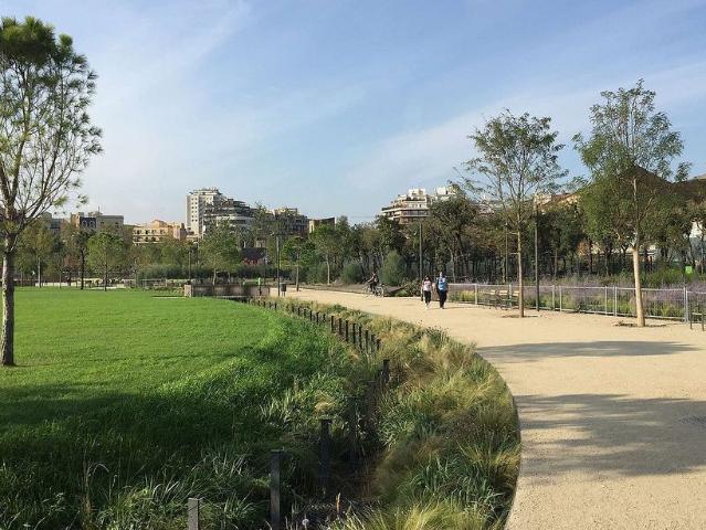 Piso en venta en calle D'aragó, Barcelona, de 41 m² 1 habitación por 193.500