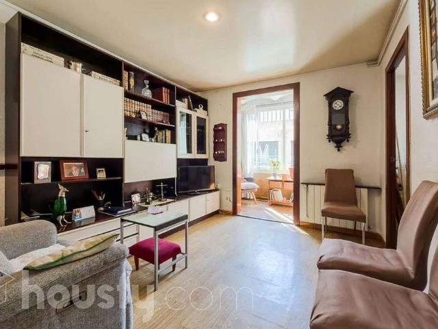 Piso en venta en calle D'aragó, Barcelona, de 86 m² 4 habitaciones por 375.000