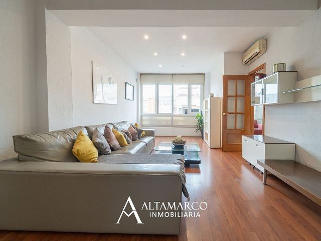 Piso en venta en calle D'aragó, Barcelona, de 88 m² 3 habitaciones por 495.000