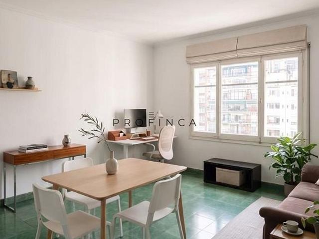 Piso en venta en calle D'aragó, Barcelona, de 98 m² 4 habitaciones por 505.000