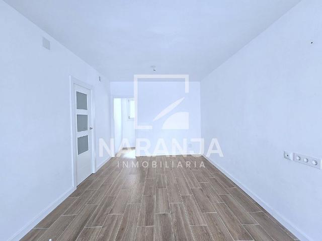 Piso en venta en calle D'aragó, Santa Coloma de Gramanet, de 72 m² 3 habitaciones por 220.000