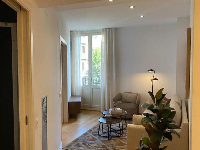 Piso en venta en calle D'aribau, Barcelona, de 75 m² 2 habitaciones por 540.000