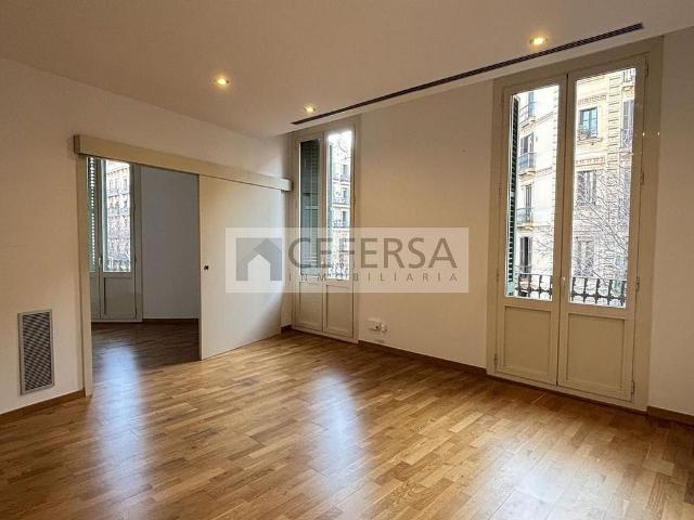 Piso en venta en calle D'aribau, Barcelona, de 75 m² 2 habitaciones por 640.000