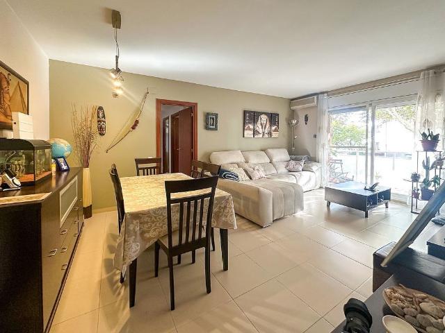 Piso en venta en calle D'ausiàs Marc, Vila Seca, de 130 m² 3 habitaciones por 240.000