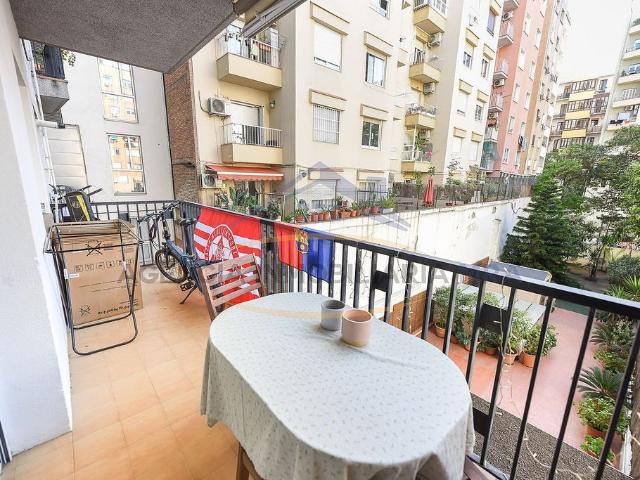 Piso en venta en calle D'ausiàs Marc, Barcelona, de 51 m² 1 habitación por 375.000