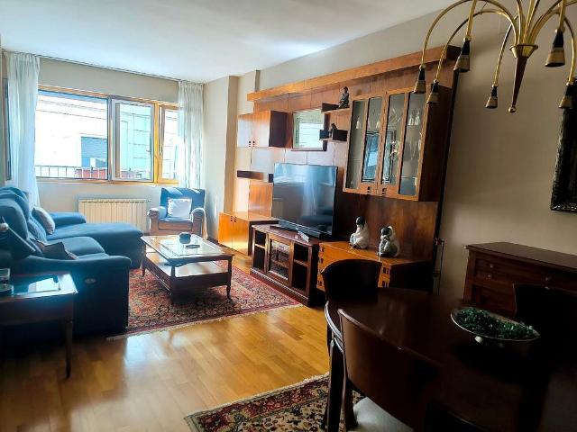 Piso en venta en calle De Muntaner, Barcelona, de 110 m² 4 habitaciones por 748.000