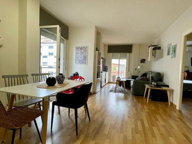 Piso en venta en calle De Muntaner, Barcelona, de 114 m² 4 habitaciones por 769.000