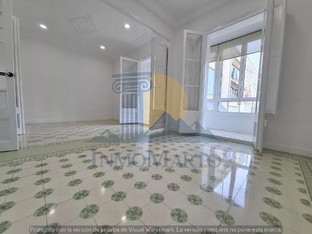 Piso en venta en calle De Muntaner, Barcelona, de 135 m² 3 habitaciones por 770.000