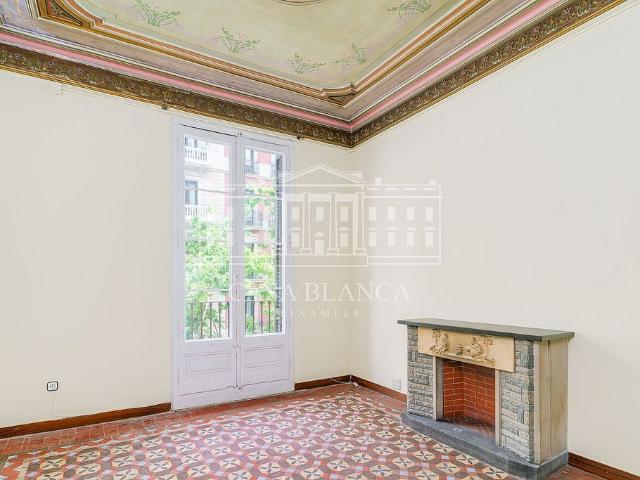 Piso en venta en calle De Mallorca, Barcelona, de 95 m² 2 habitaciones por 720.000