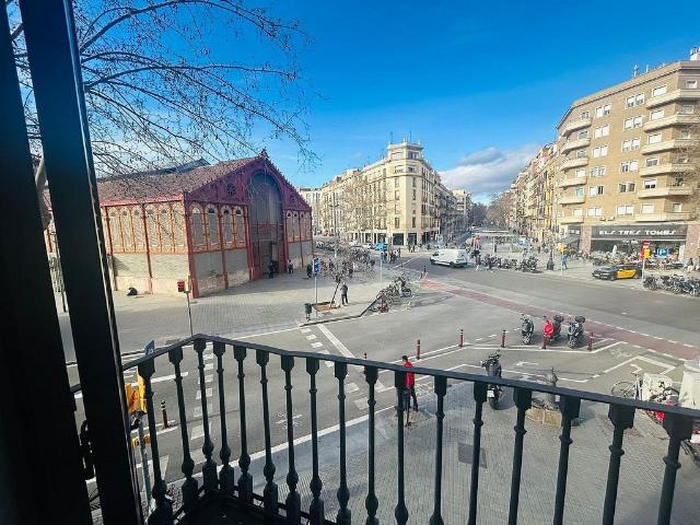Piso en venta en calle De Manso, Barcelona, de 75 m² 2 habitaciones por 525.000