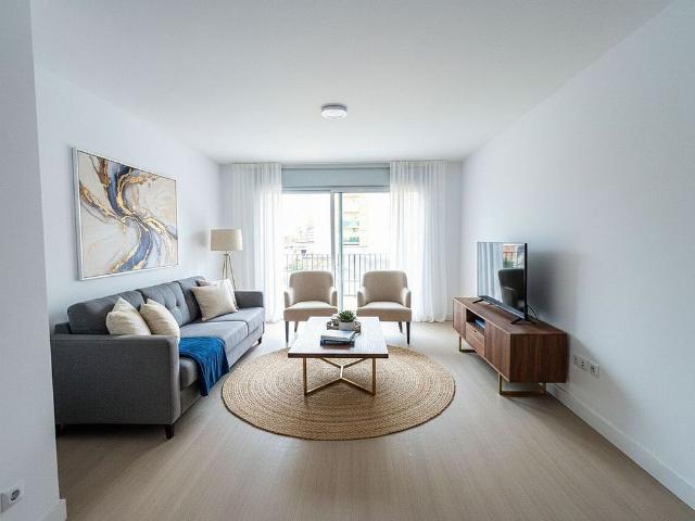 Piso en venta en calle De Manuel de Falla, Salt, de 71 m² 3 habitaciones por 188.000