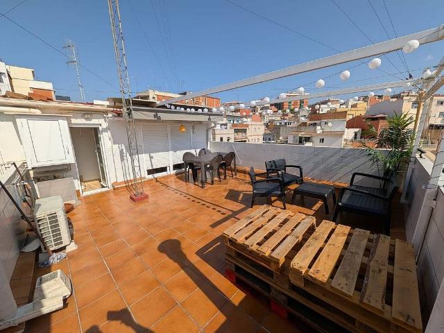 Piso en venta en calle De Marià Benlliure, Badalona, de 100 m² 2 habitaciones por 199.000