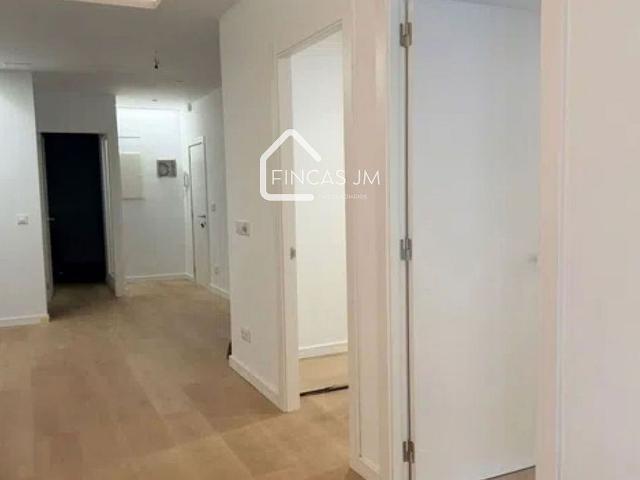 Piso en venta en calle De Maria Paretas, Barcelona, de 62 m² 3 habitaciones por 340.000