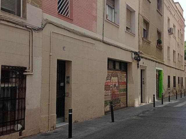Piso en venta en calle De Martí, Barcelona, de 49 m² 2 habitaciones por 275.000
