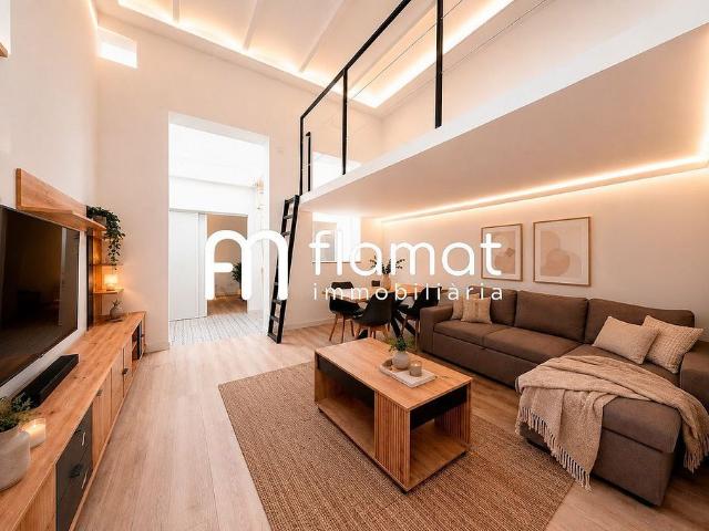 Piso en venta en calle De Mateu, Barcelona, de 83 m² 1 habitación por 379.000