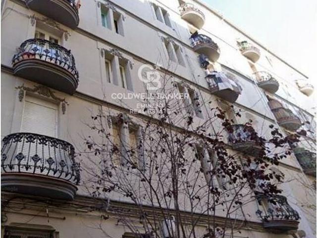 Piso en venta en calle De Melcior de Palau, Barcelona, de 35 m² 2 habitaciones por 150.000