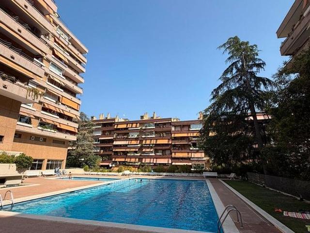 Piso en venta en calle De Miquel i Badia, Barcelona, de 111 m² 4 habitaciones por 670.000