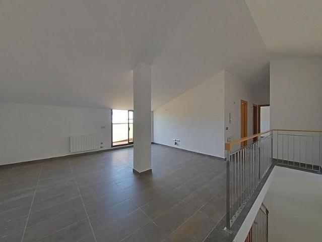Piso en venta en calle De Montcada, Castellar del Vallès, de 139 m² 3 habitaciones por 306.000