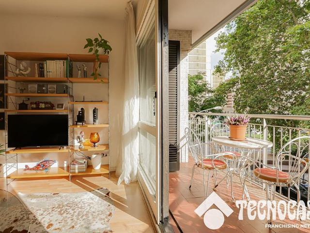 Piso en venta en calle De Nicaragua, Barcelona, de 120 m² 3 habitaciones por 690.000