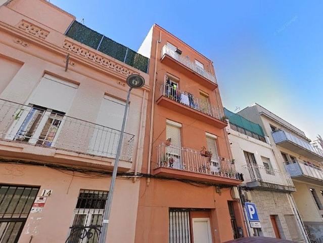 Piso en venta en calle De Balmes, Badalona, de 99 m² 3 habitaciones por 155.000