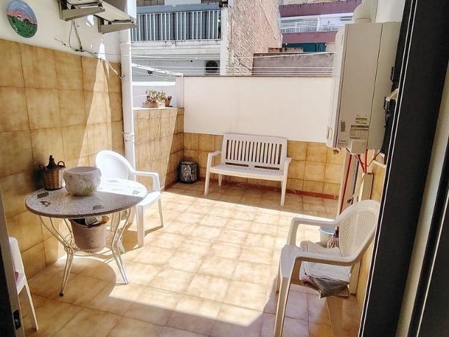 Piso en venta en calle De Baldomer Solà, Badalona, de 127 m² 3 habitaciones por 350.000