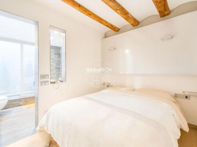 Piso en venta en calle De Bascònia, Barcelona, de 90 m² 2 habitaciones por 465.000
