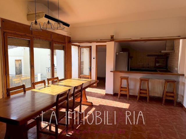 Piso en venta en calle De Barcelona, Castellterçol, de 184 m² 5 habitaciones por 289.000