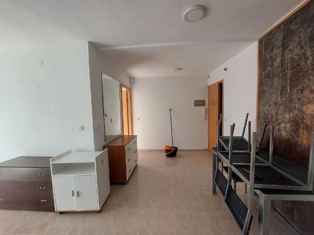 Piso en venta en calle De Barcelona, Salou, de 70 m² 3 habitaciones por 185.000